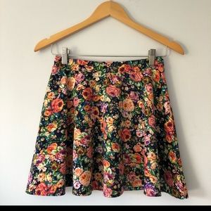 SANS SOUCI | Floral summer circle mini skirt